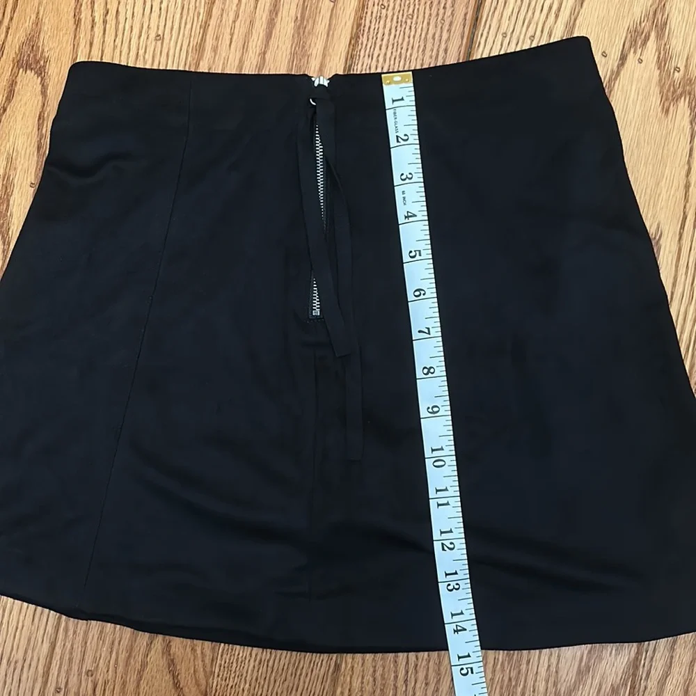 Zara black polyester mini skirt - Picture 4 of 4